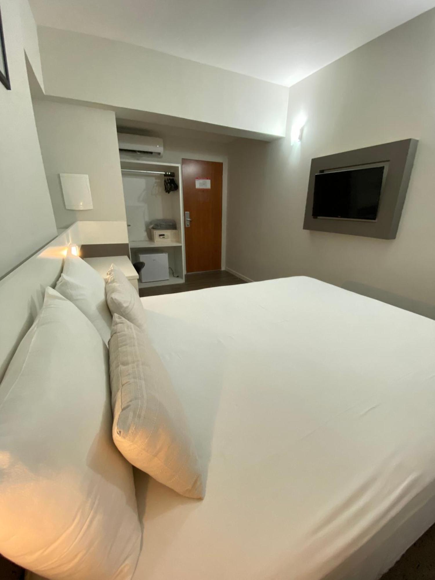 It'S Hotel Caratinga Eksteriør billede